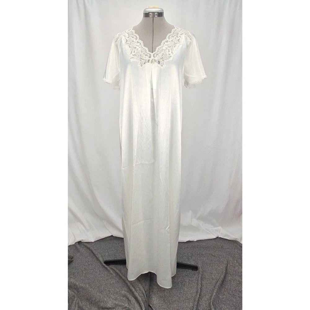 Vintage Eve Stillman Nylon Nightgown Lingerie Women's‎ Long Lacy Silky Beading